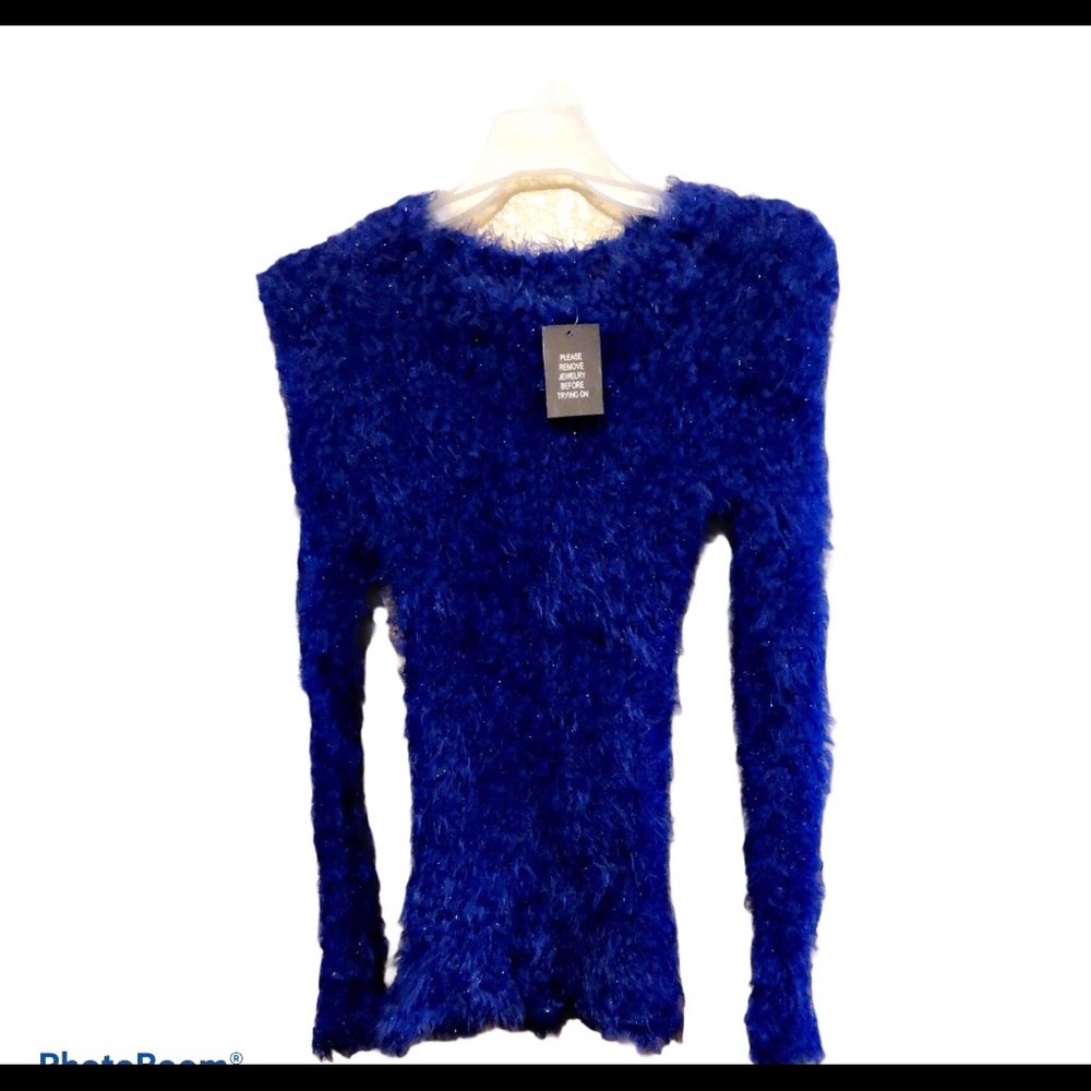 VIP fur pullover NWT - Picture 2 of 4